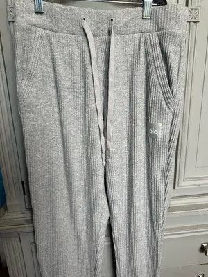 Alo Yoga Gray Ribbed Sweatpants thumbnail 4