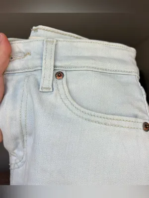 Levi’s High-Rise Shorts- Light Wash thumbnail 5