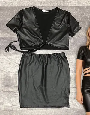 Timing Black Faux Leather Mini Skirt Set M Tie V Neck Crop Top Clubwear Baddie thumbnail 1
