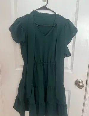 Dark Green Dress Size M thumbnail 1