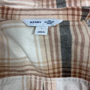 Old Navy Boyfriend Shirt Button Down Women’s Sz L Flannel Beige Cream Plaid thumbnail 4