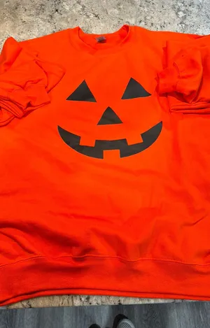 Gildan halloween thumbnail 1