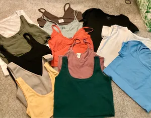 Tanks/crop top lot thumbnail 1