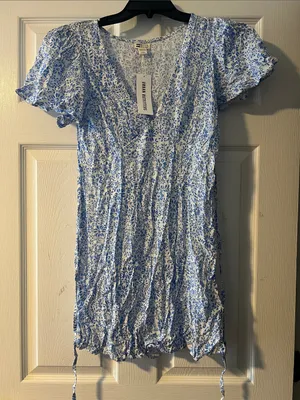 Urban Outfitters White and Blue Floral V-Neck Mini Dress thumbnail 1