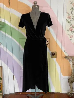 BHLDN Thrive Black Velvet Wrap Flutter Sleeve Midi Dress Sz S 🧡🎀 thumbnail 3