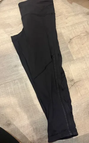 Lululemon Tight Stuff‎ Tight 25" Mesh – Black – Size 6 thumbnail 1