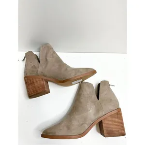 BP Boots Womens 10 Brynne Gray Block‎ Heel Cut Out Zip Western Booties thumbnail 5