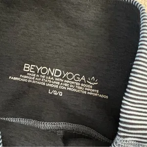 BEYOND YOGA Ribbed Dimensions High‎ Waisted Midi Legging Size Large thumbnail 2