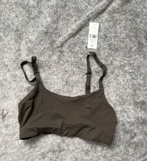 Natori Limitless Convertible Sports Bralette thumbnail 2