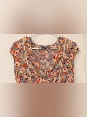 Final price Anthropologie Vanessa Virgina Floral V-Neck Babydoll Top in Multi thumbnail 4