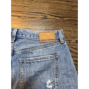 Denim Forum From Aritzia The Boyfriend Short High Rise Cut Off Short Sz 27 thumbnail 7
