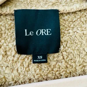 Le Ore Modena Cozy Cardigan in Lion King Size XSmall‎ Oversized Cropped thumbnail 7