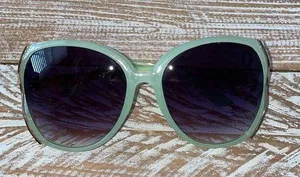 😎Fabulous Ginormous Sunglasses😎 thumbnail 1