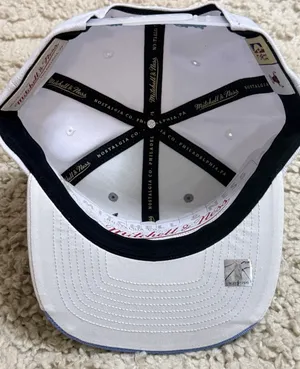 New Mitchell & Ness Chicago Bulls White Day 5 Snapback Hat thumbnail 6