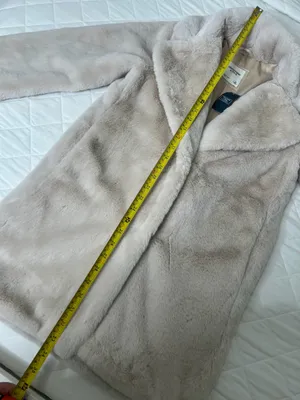 Abercrombie & Fitch Faux Fur Coat Womens XS Cream Plush Quiet Luxury Winter Chic thumbnail 9