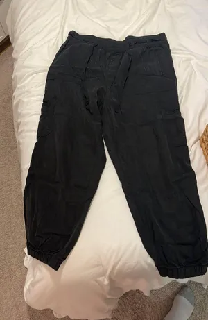 American Eagle Black Joggers thumbnail 1