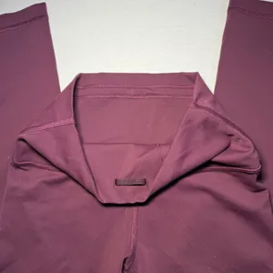 Lululemon Wunder Train Cropped Leggings 21" thumbnail 5