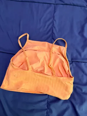 Lululemon Top thumbnail 2