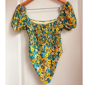 L*Space‎ Marilyn One Piece in Daisy Diamond Sz 6 Floral Vacation Beach thumbnail 5
