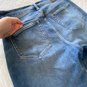 American Eagle Outfitters AE77 Premium Blue Distressed Mom Jeans + a Free Gift! thumbnail 13