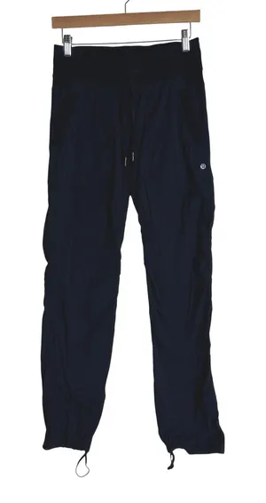 Lululemon Women's Dance Studio Pant III Unlined Joggers Black Size 4 thumbnail 1