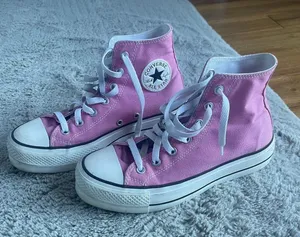 Pink Platform Converse thumbnail 1