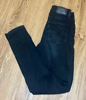 Levi's 720 High-Rise Super Skinny Black Jeans thumbnail 2
