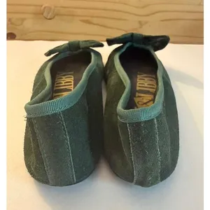 Vintage 90's Sam & Libby Ballet Flats in Forest Green Suede sz. 8.5 thumbnail 5