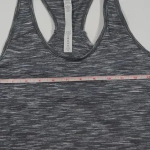 Lululemon Athletica grey tank‎ top. Size 4. thumbnail 4