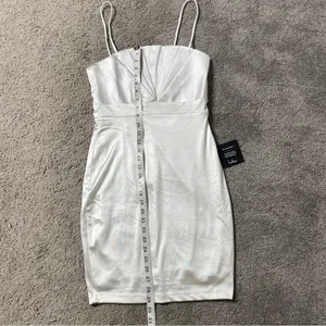 Lulu’s Little White Satin Dress, Size medium, NWT‎ thumbnail 12