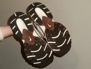 Nike V2K Brown thumbnail 2