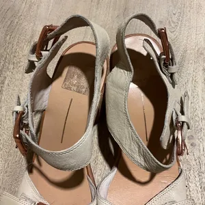 Dolce Vita DV Kanna Ankle Strap Sandals Ivory Leather Size 9 - Copper Buckles thumbnail 6