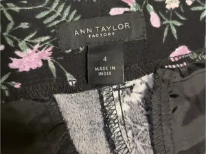 Ann Taylor Women's Black Floral High-Waisted Wide-Leg Cropped Pants size 4 thumbnail 6