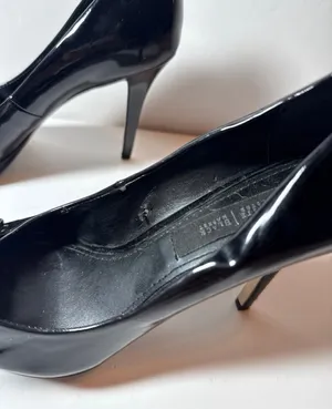 Black patent leather heels Size 6.5 thumbnail 3