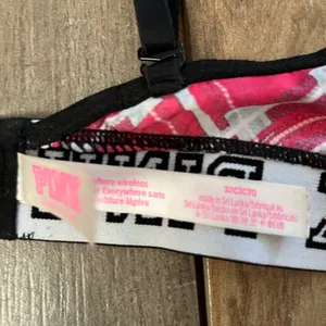 - PINK Victoria’s Secret Plaid bra‎ thumbnail 3