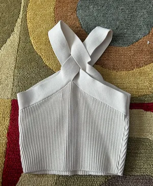 Babaton Aritzia Sculpt Knit Criss Cross Crop Tank Top Off White Size 2XS See Pic thumbnail 4