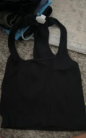 Dynamic Square neck cropped fitted tank thumbnail 1