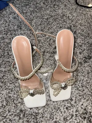 Amazon Pearl Heels thumbnail 3