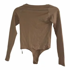 ✨Skims Essential Long Sleeve Scoop Neck Tan Sz S/M Bodysuit✨ thumbnail 5