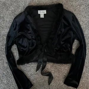 Black satin LA NUIT cropped bolero jacket with luxe faux fur trim thumbnail 5