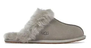 UGG Slippers thumbnail 1