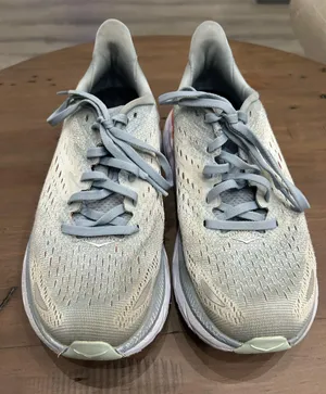 Hoka Clifton 8 Shoes thumbnail 1