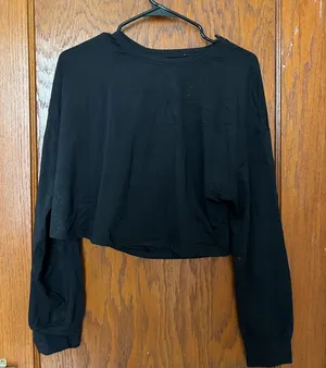Lululemon Cropped Long Sleeve thumbnail 1