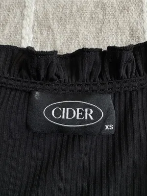 Cider Rose Ruffled Button Down Crop Top thumbnail 4