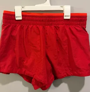 Fabletics Breathe Mid-Rise Run Shorts 3.5” Lipstick Red thumbnail 5