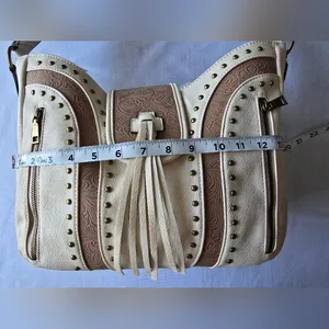 Western‎ Style Embossed Ivory/Tan Shoulder Bag thumbnail 11