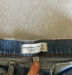 Abercrombie Curve Love High Rise Mom Short thumbnail 3