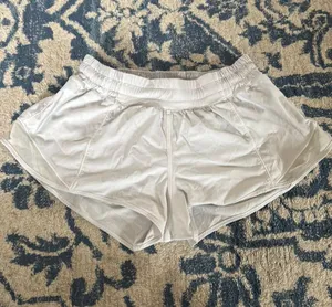 Lululemon Shorts Hotty Hot 2.5" White thumbnail 1