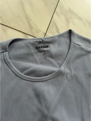 Garage crop top  thumbnail 2