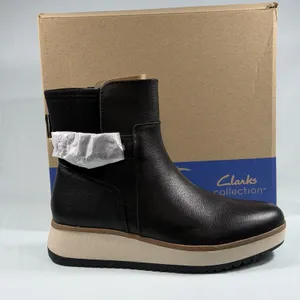 Clarks Collection Size-7M‎ Womens Zylah Rose Chelsea Boot Black Leather thumbnail 2